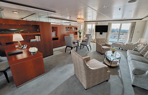 MASTER SUITE MASTER SUITE