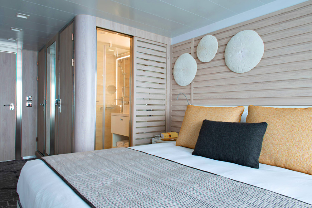 豪華艙房 Deluxe Stateroom